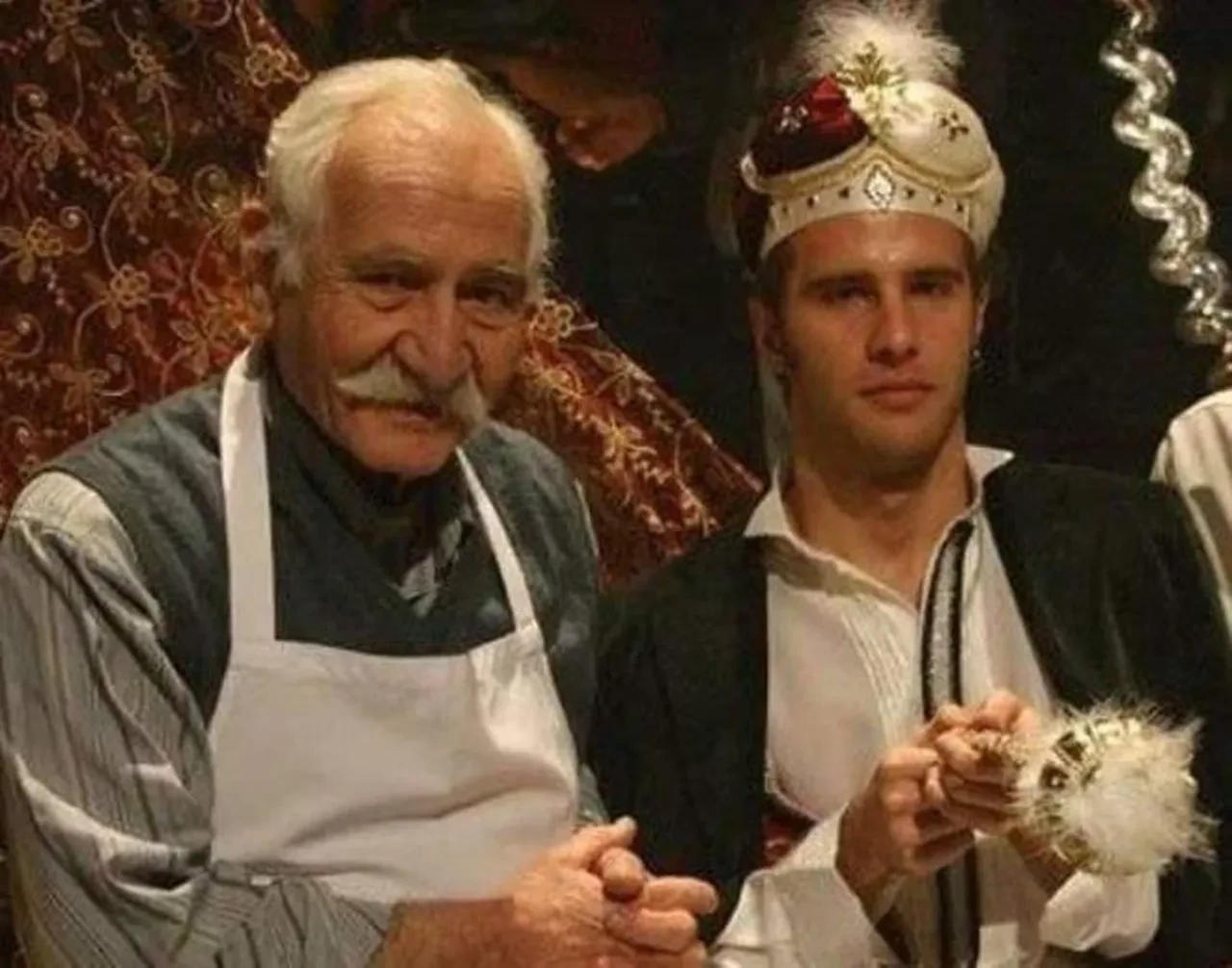 Yabancı Damat dizisinin Memik Dede'si Arif Erkin Güzelbeyoğlu hayatını kaybetti