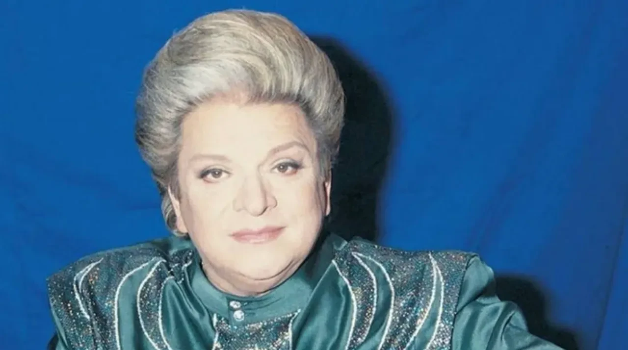 Zeki Müren filmi iptal mi oldu? Yapımcıdan ilk açıklama geldi