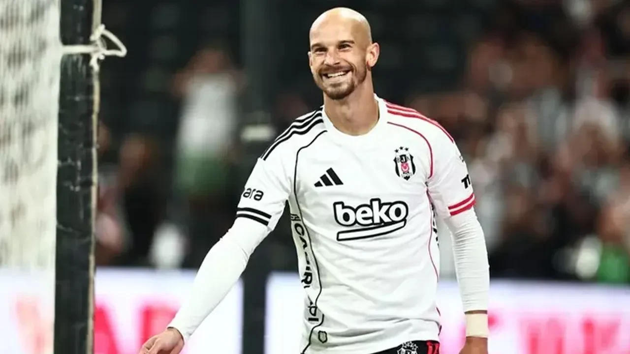 Beşiktaş'ın yıldızı Vaclav Cerny dünya yıldızlarını geride bıraktı