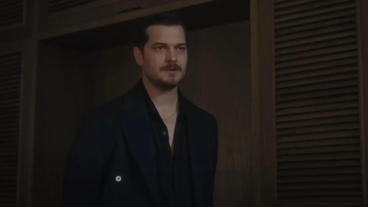 Çağatay Ulusoy Eşref Rüya’dan ayrılıyor mu?