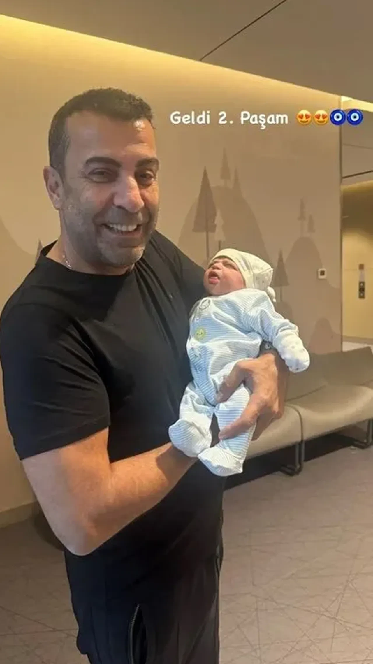 Emre Karayel ikinci kez baba oldu 