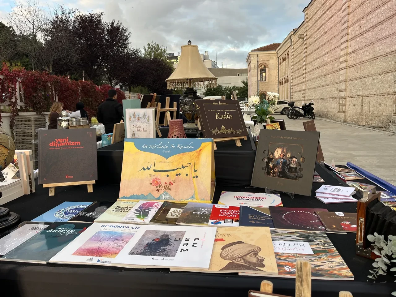 Esenler’de Cemil Meriç rüzgârı: Kültür sanat sezonu açıldı!