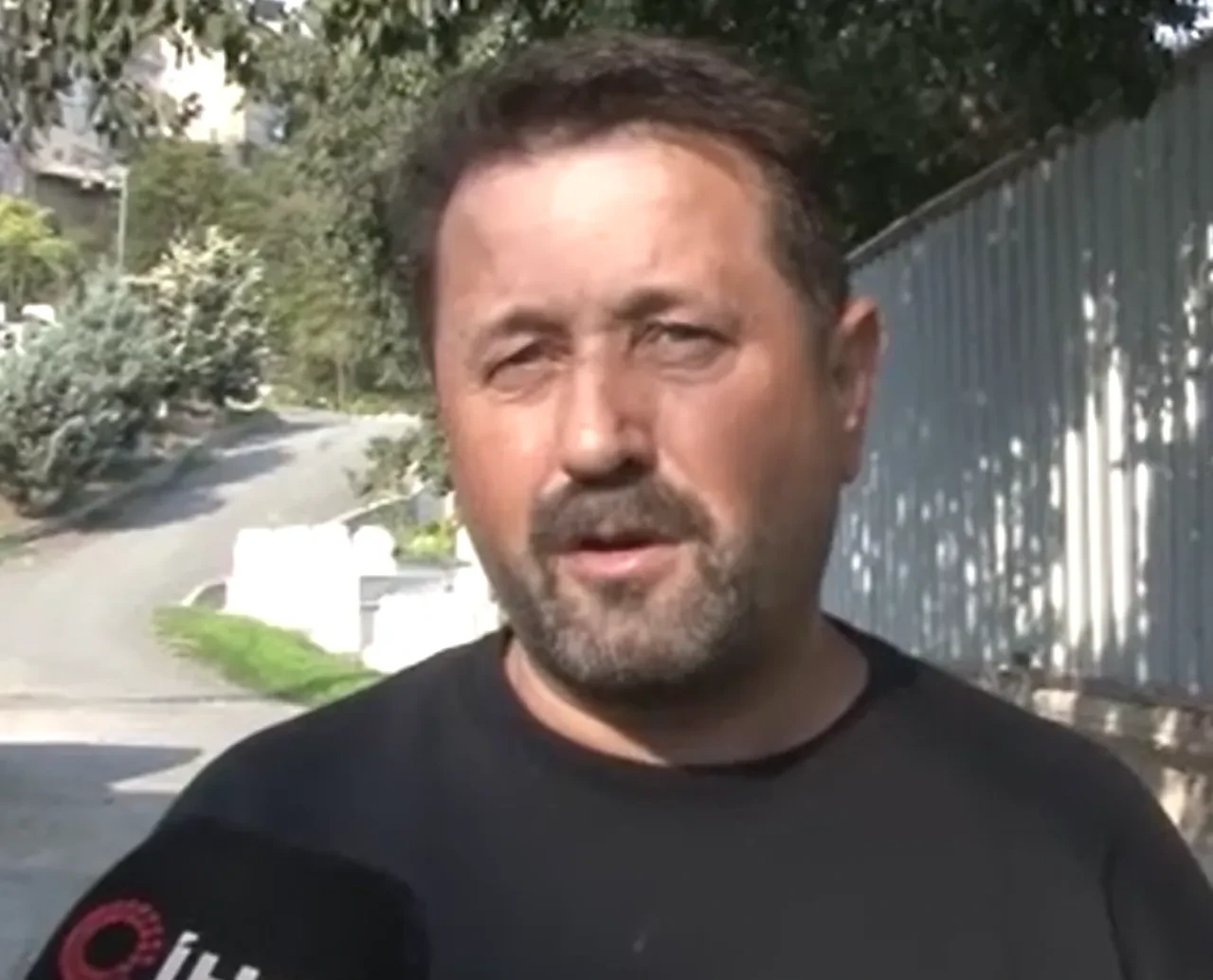 Eyüpsultan Mezarlığı'nda bomba ihbarı: Bölge trafiğe kapatıldı!