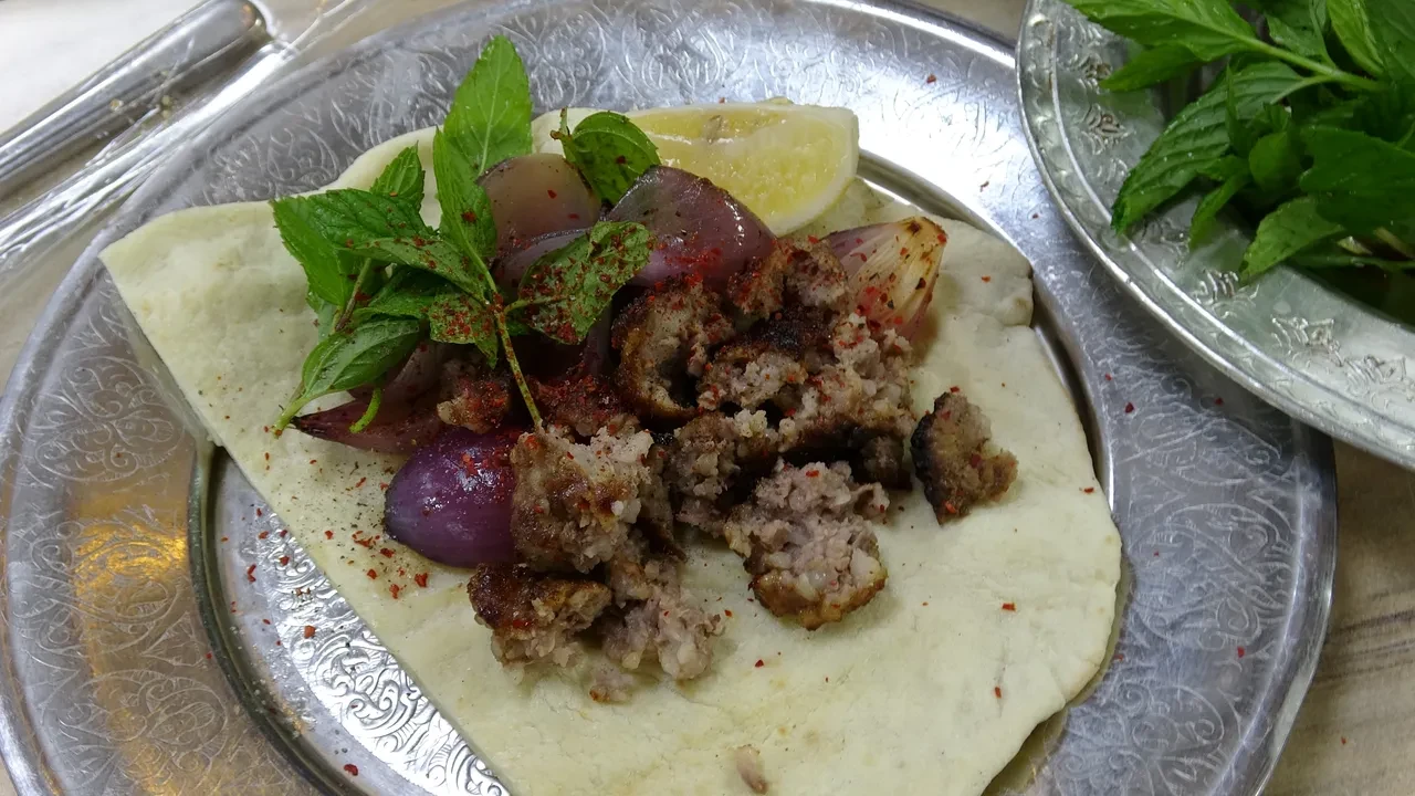 Soğan kebabı şifa dağıtıyor! İşte Gaziantep'in meşhur yemeğinin tarifi