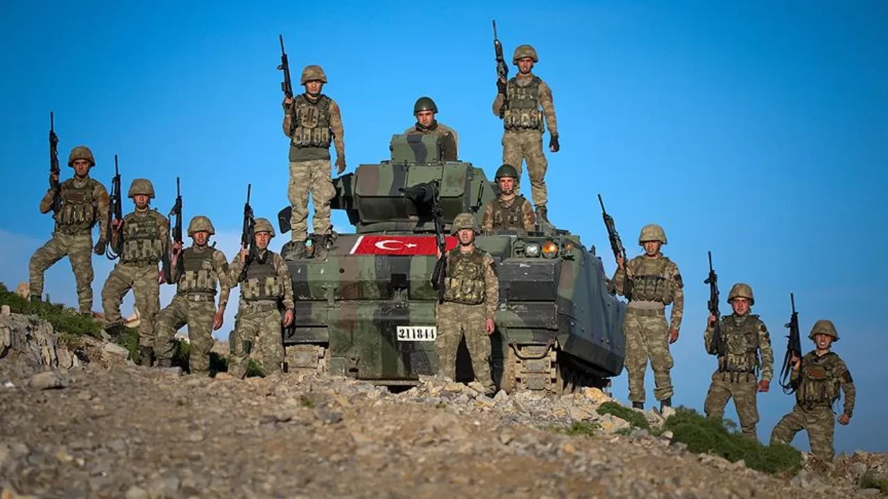 Irak, Suriye ve Lübnan tezkereleri Meclis'te: Türk askerinin görev süresi uzatılıyor