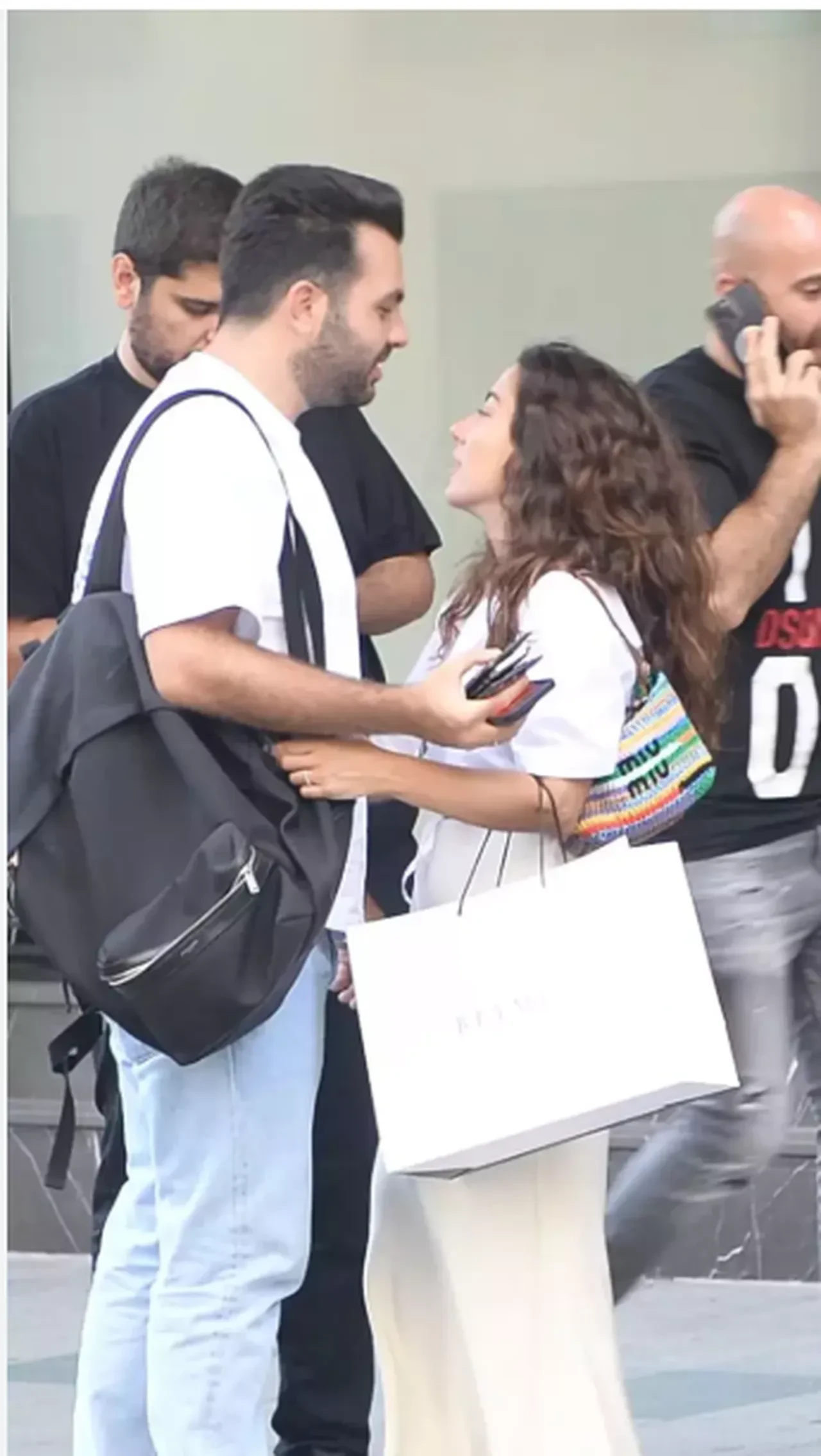 Sibel Can babaanne oldu! Merve kaya ile Engin Can Ural'ın kızlarına verdikleri isim belli oldu