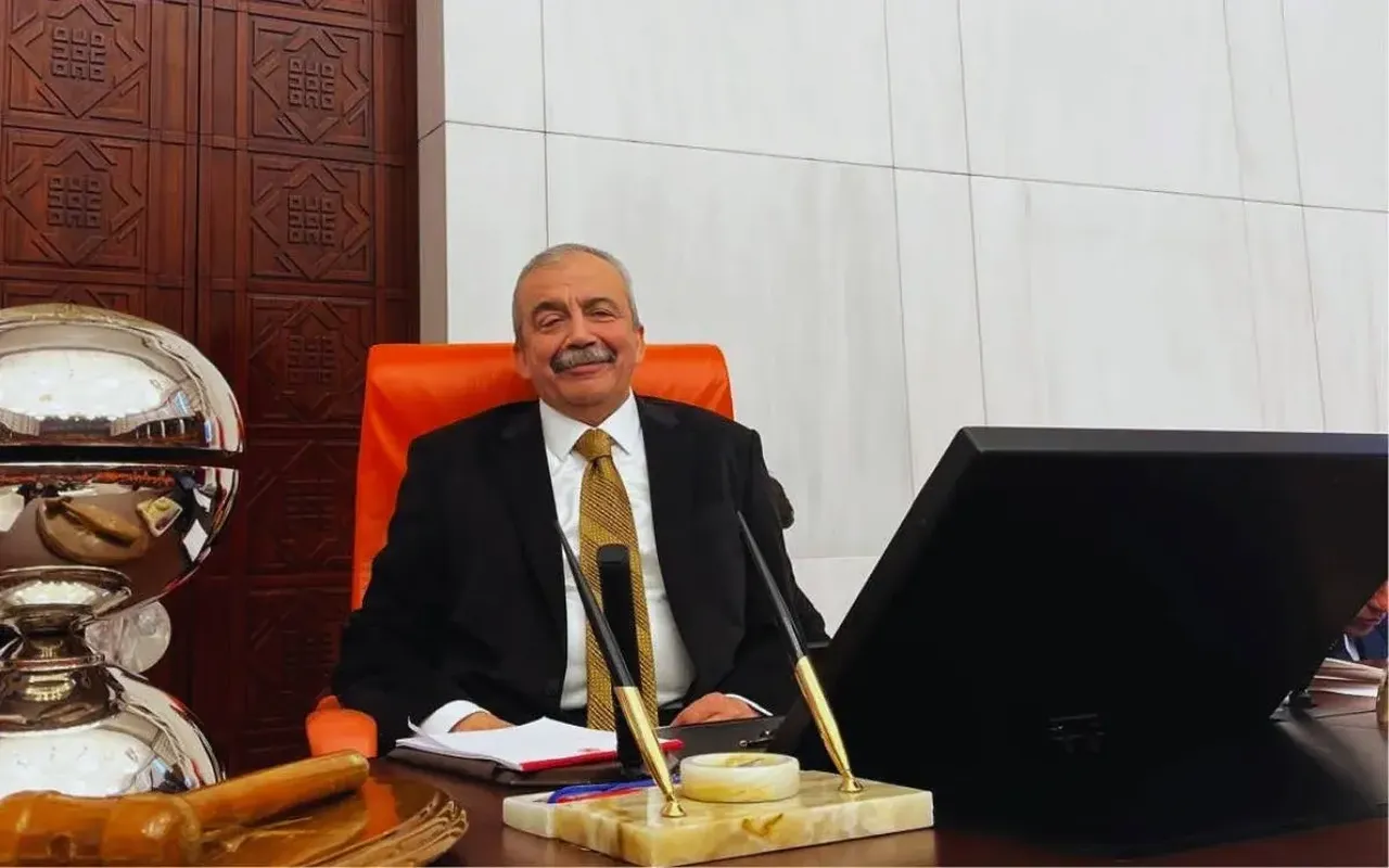 Sırrı Süreyya Önder'in mal varlığı açıklandı! Kızı tartışmalara son noktayı koydu