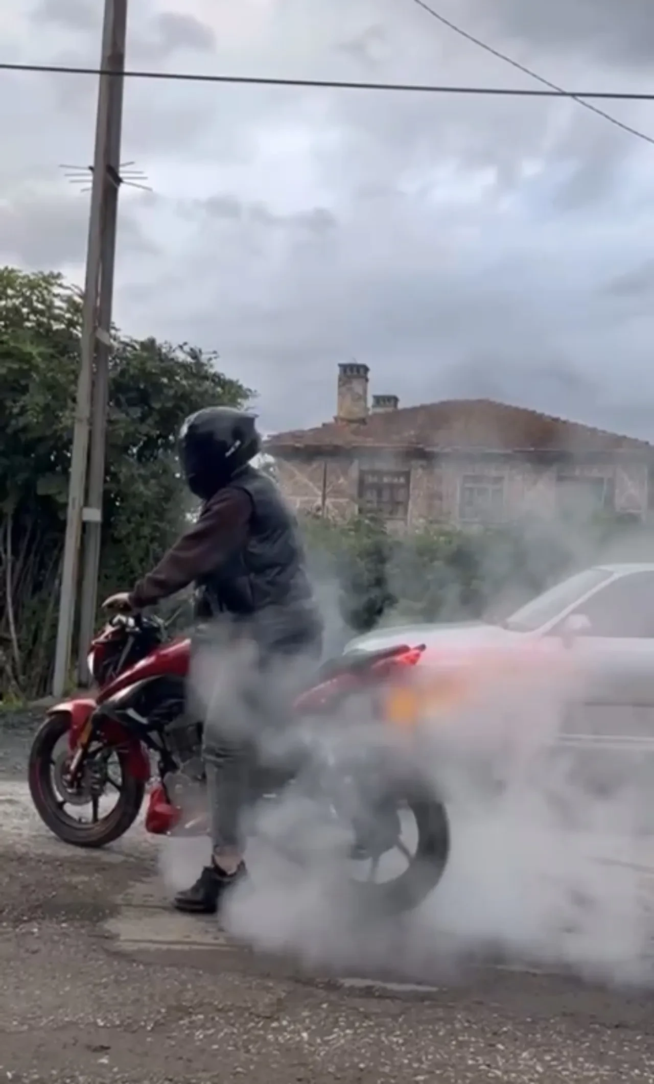 Sosyal medya şovu pahalıya patladı! 