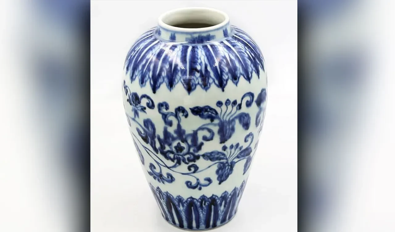 Tavan arasındaki miras: Çatlak vazoya biçilen değer dudak uçuklattı!