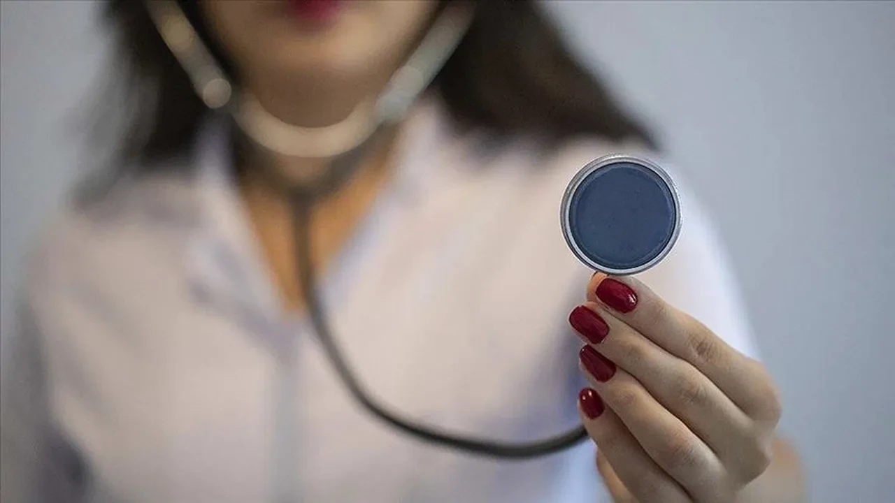 Tüm gün karın ağrısı çekenlere müjde! Uzmanlar gastrit ve ülsere iyi gelen 5 doğal besini açıkladı