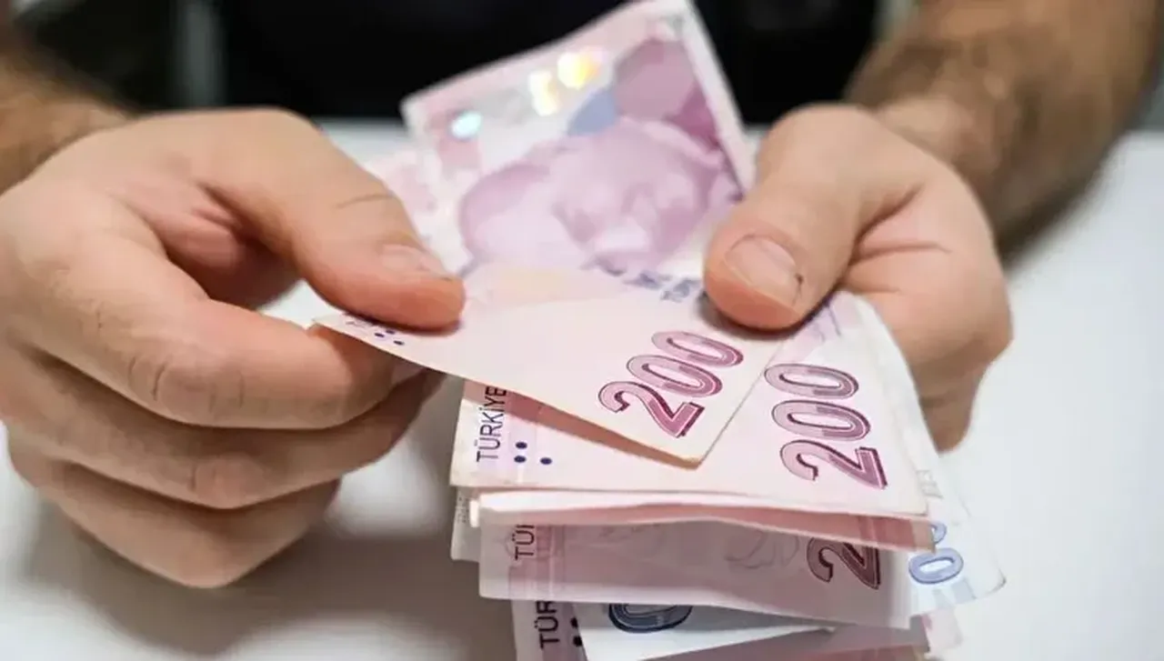 Bakan Yumaklı duyurdu: Paralar hesaba yatırıldı