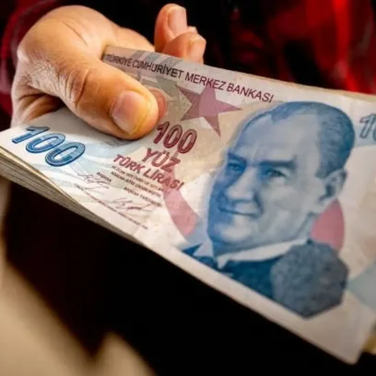 Bakan Yumaklı duyurdu: Paralar hesaba yatırıldı