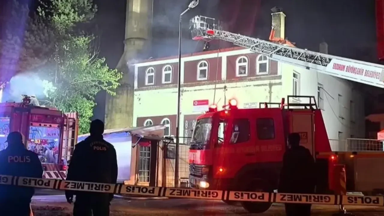 Erzurum’da camide çıkan yangın yürekleri ağza getirdi!