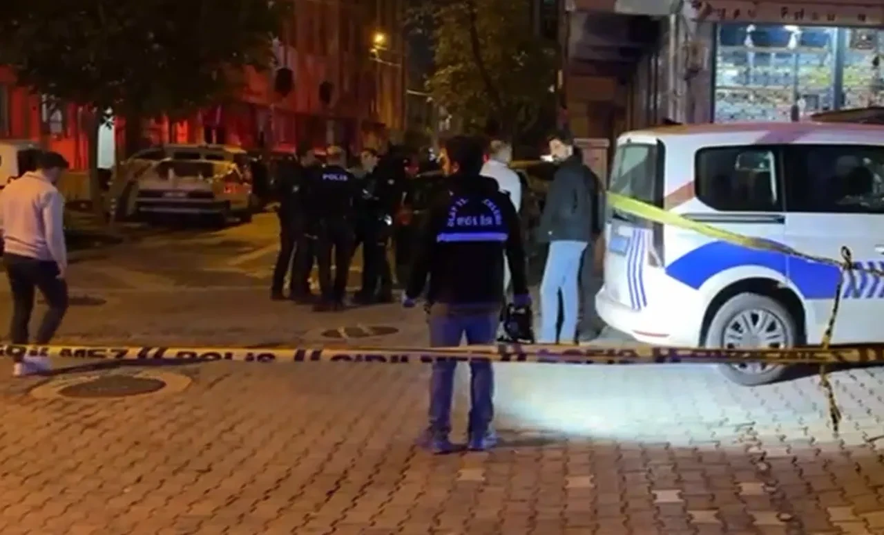 Esenyurt’ta silahlı saldırı: Ölü ve yaralılar var!