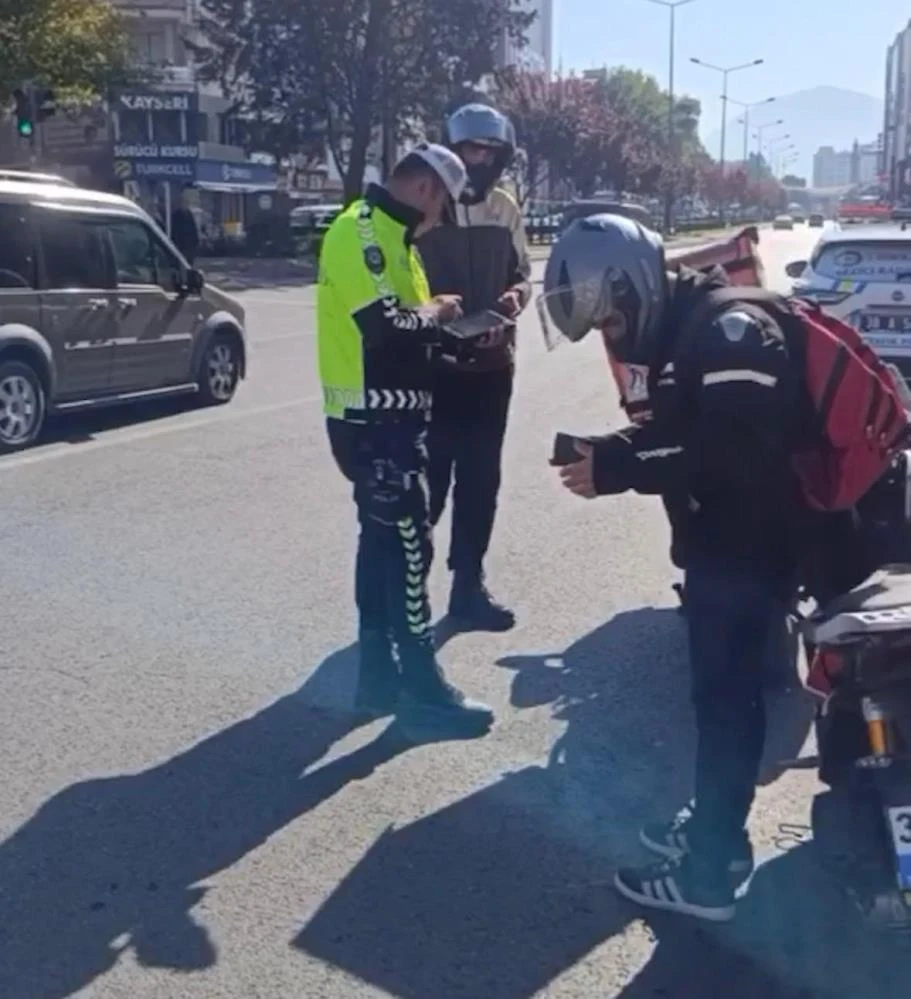 Kayseri polisi 356 motosikletliyi sorguladı, 7 araç trafikten men edildi