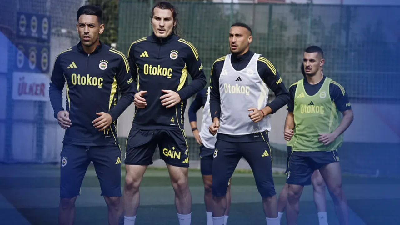 /spor/irfan-can-kahveci-kadro-disi-olayi-sonrasi-isyan-etti-adi-besiktas-ile-aniliyordu-3257008