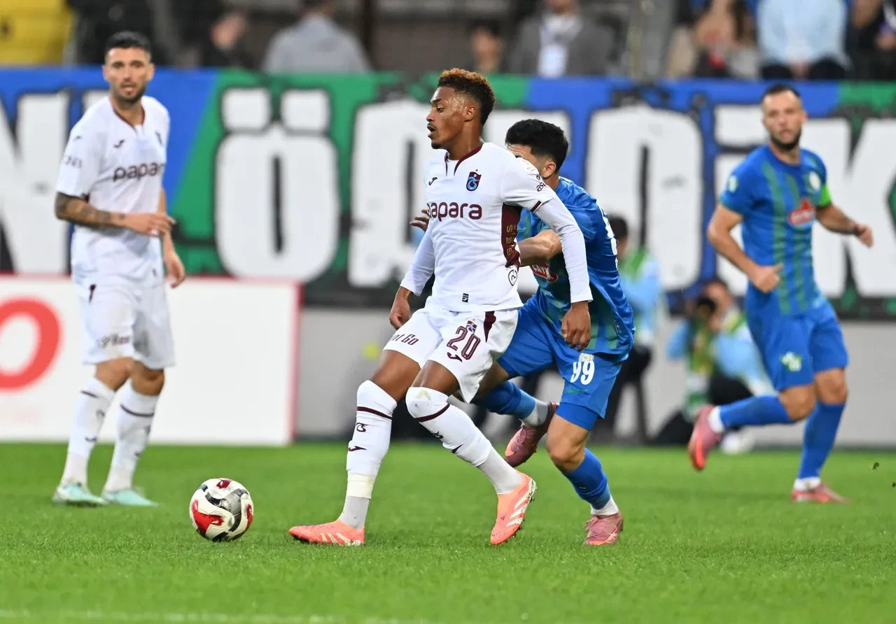 Karadeniz derbisinde Trabzonspor Çaykur Rizespor'u mağlup etti