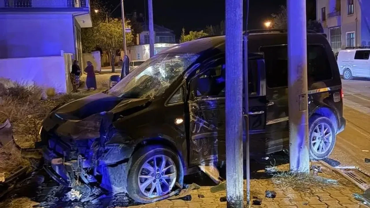 Konya’da korkunç kaza: Motosiklet yayalara çarptı 5 kişi yaralandı