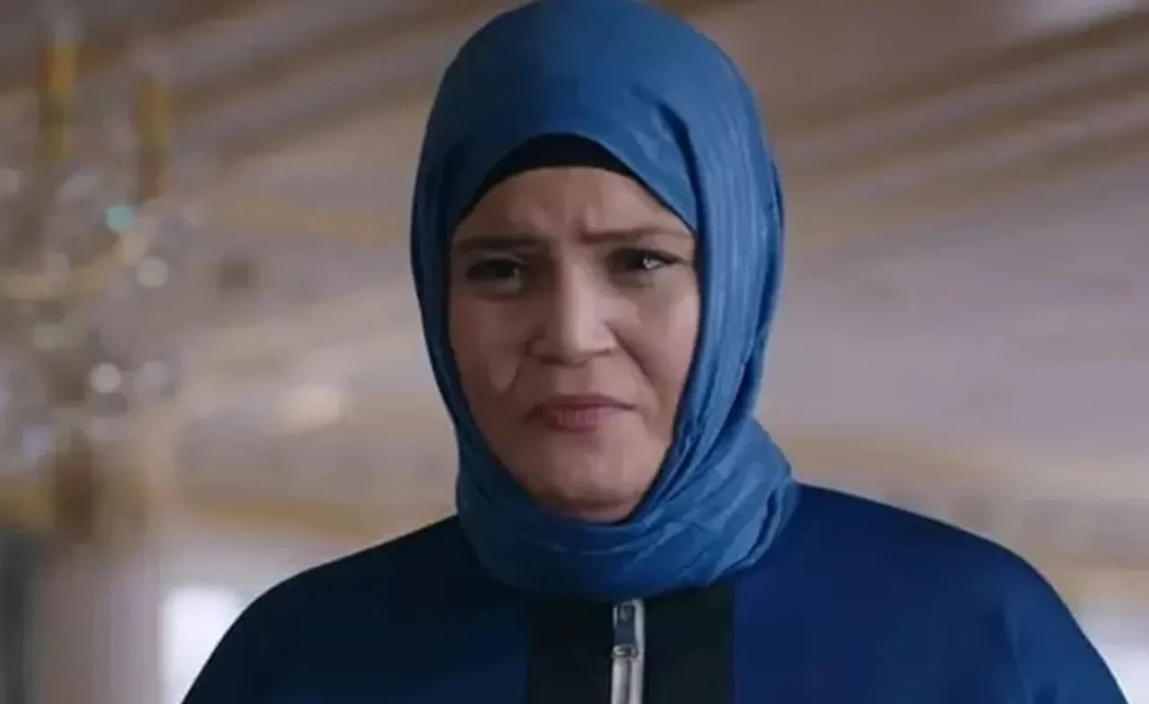 Senarist Melis Civelek kızı Feyza Civelek'in linçlenmesine o sahne ile cevap verdi 