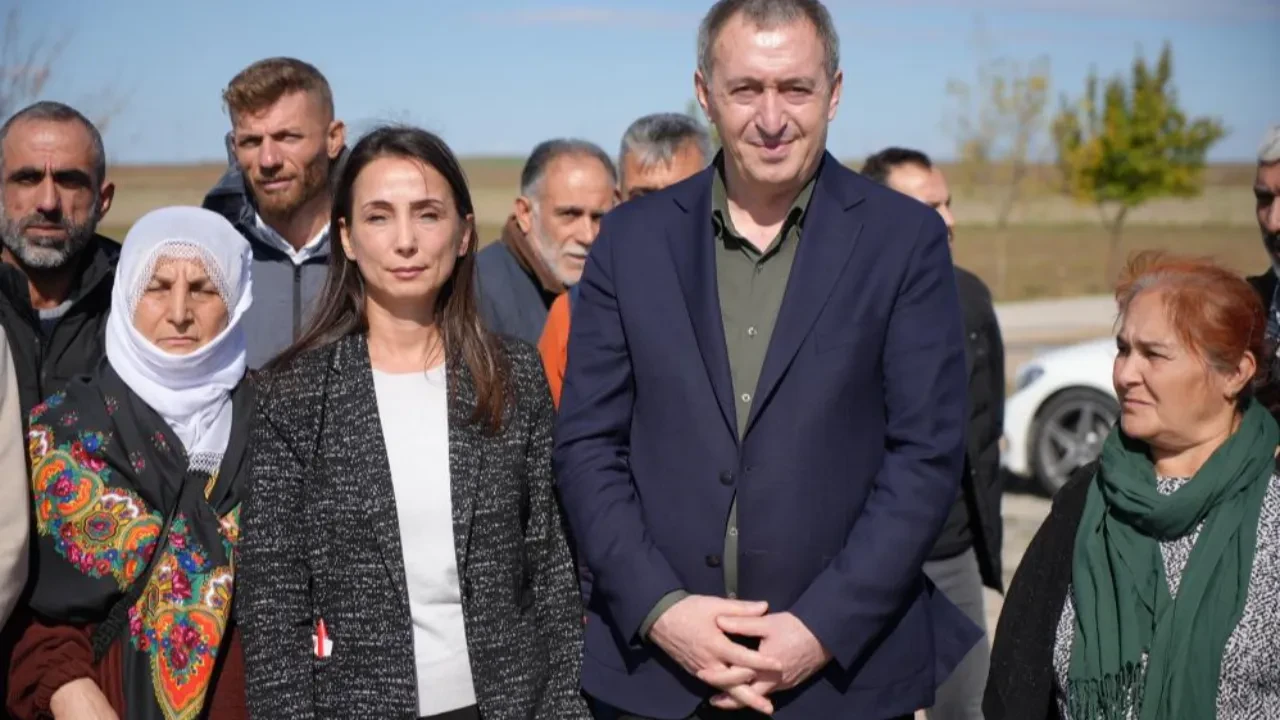 DEM Parti eş başkanları Selahattin Demirtaş'ı ziyaret etti