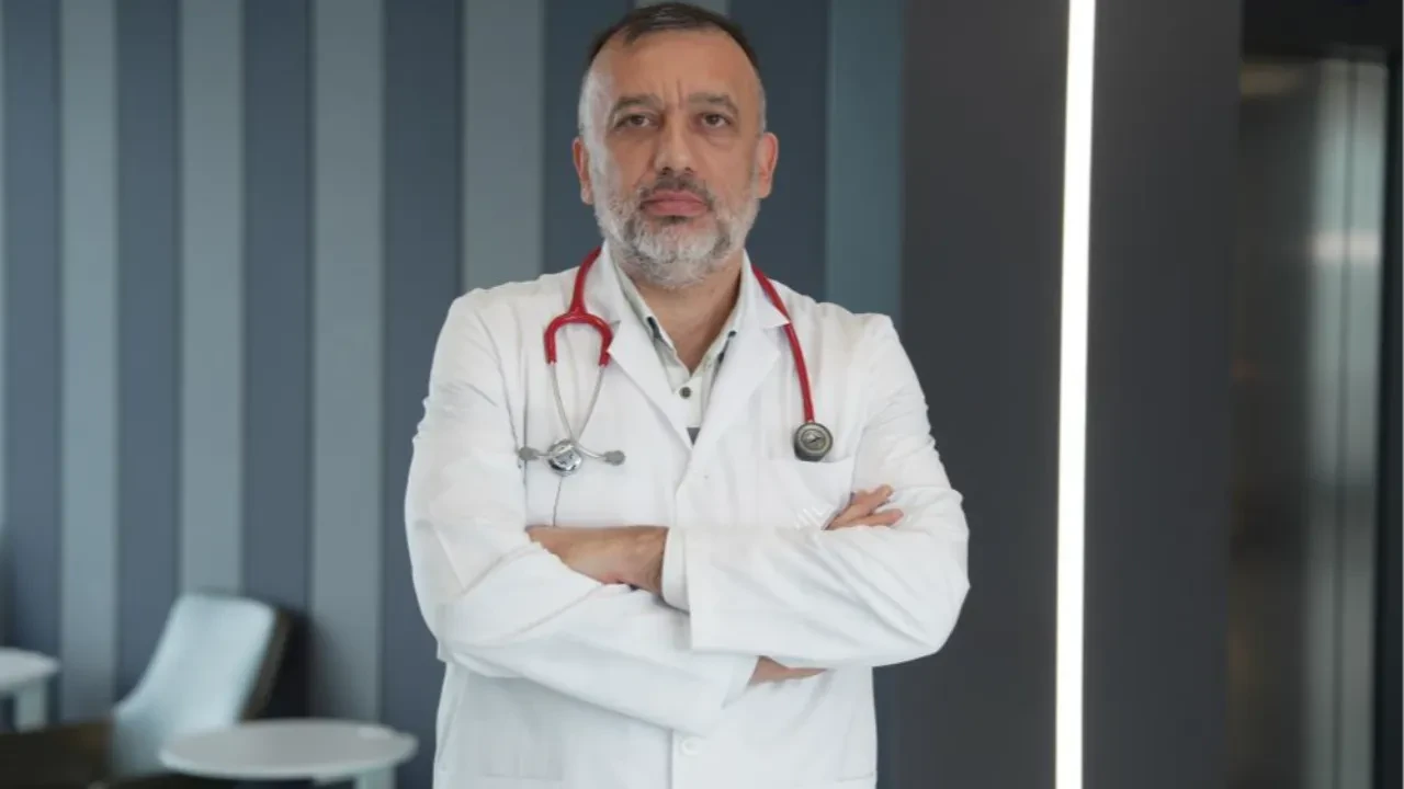 Elektronik sigara, sigara içmeyen gençleri hedef alıyor
