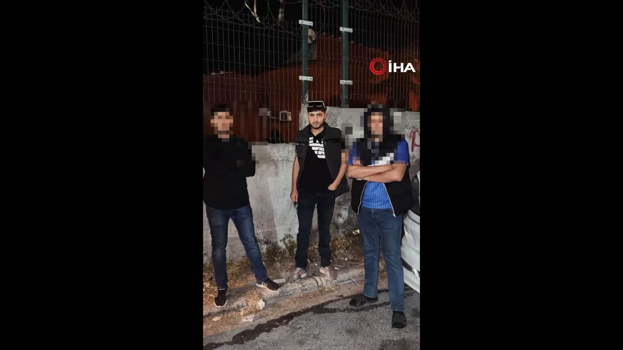 Esenyurt'ta sokaklarında katliam! Gençlere kurşun yağdırdılar 