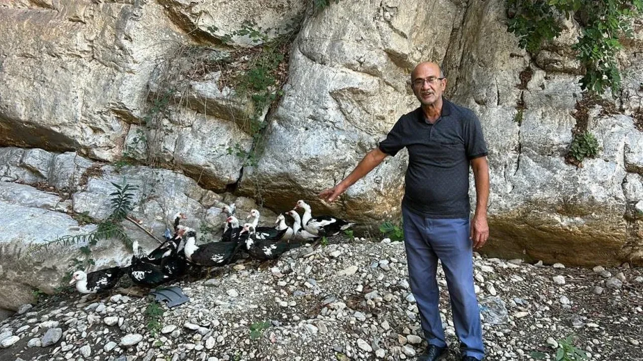 Eski halinden eser yok! Görenleri hayran bırakan kanyonu kuraklık fena vurdu