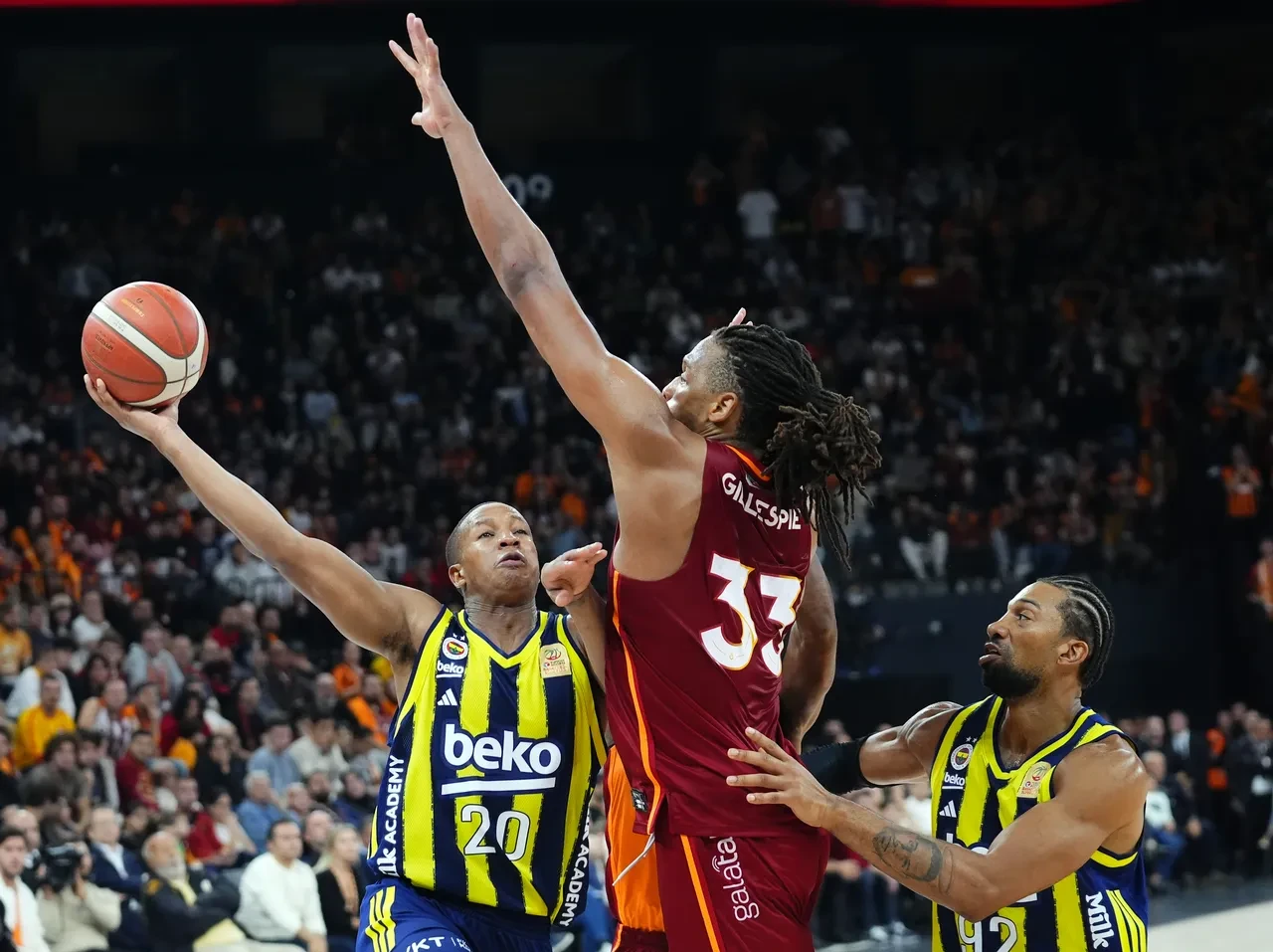 Fenerbahçe Beko Galatasaray maç sonucu kaç kaç? Parkede 9 farklı galibiyet