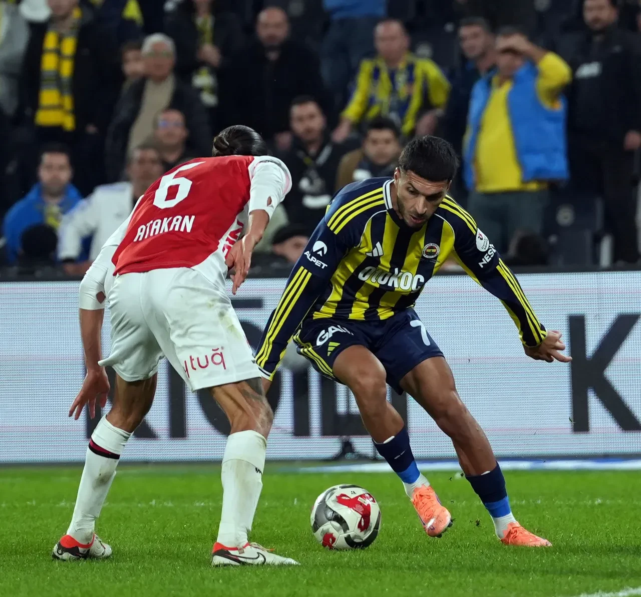 Fenerbahçe Fatih Karagümrük maç skoru! Milli aradan galibiyetle döndü