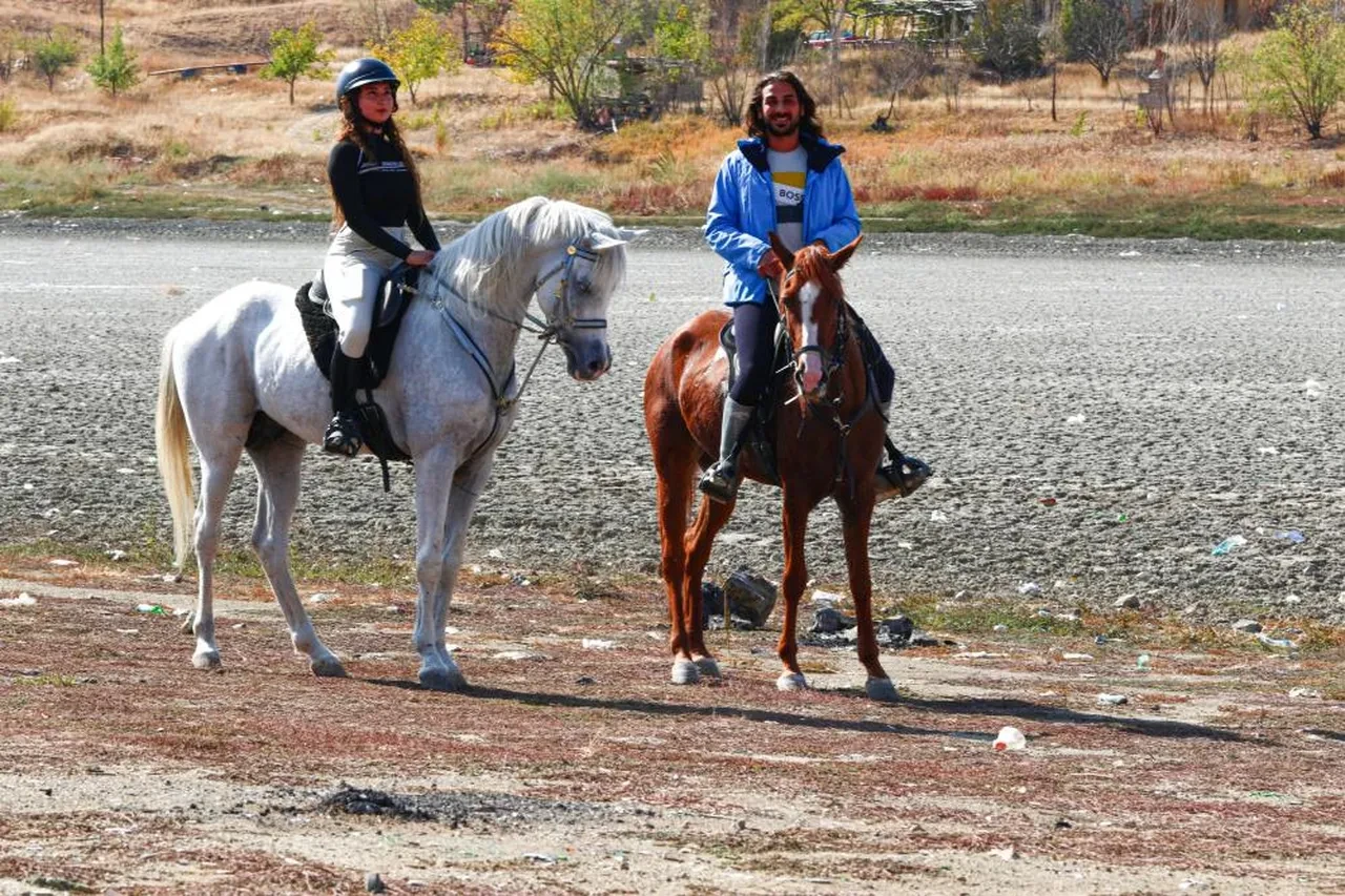 Geriye tabela ve balık ölüleri kaldı! Kızılca Göleti sadece 2 ayda kurudu!