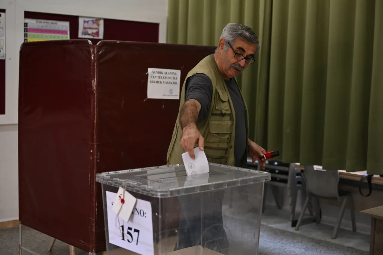 KKTC sandık başında! Oy kullanma işlemi başladı