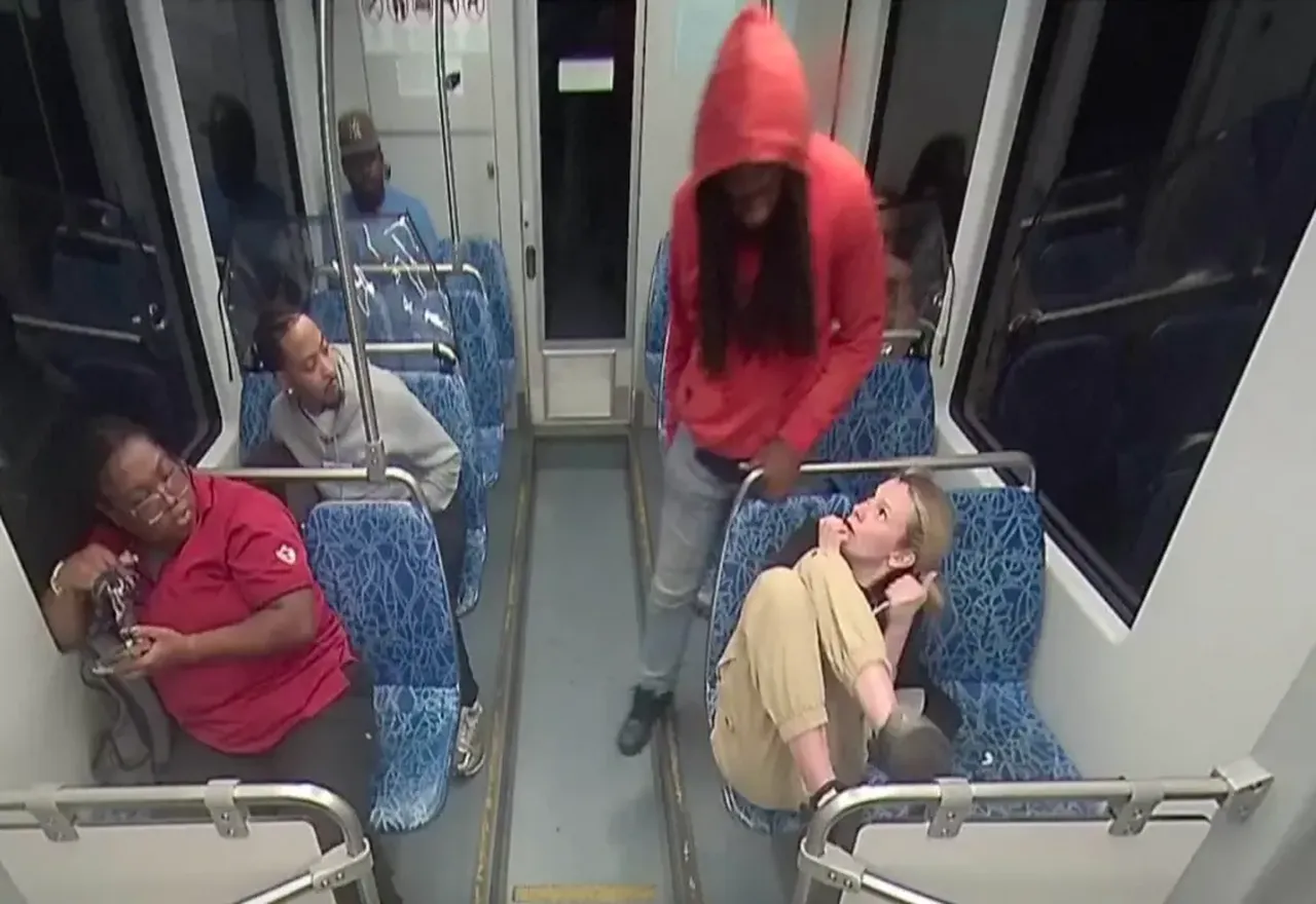 ABD metrosunda cinayet: Genç kadını defalarca bıçaklayarak öldürdü, kayıtlar çıktı