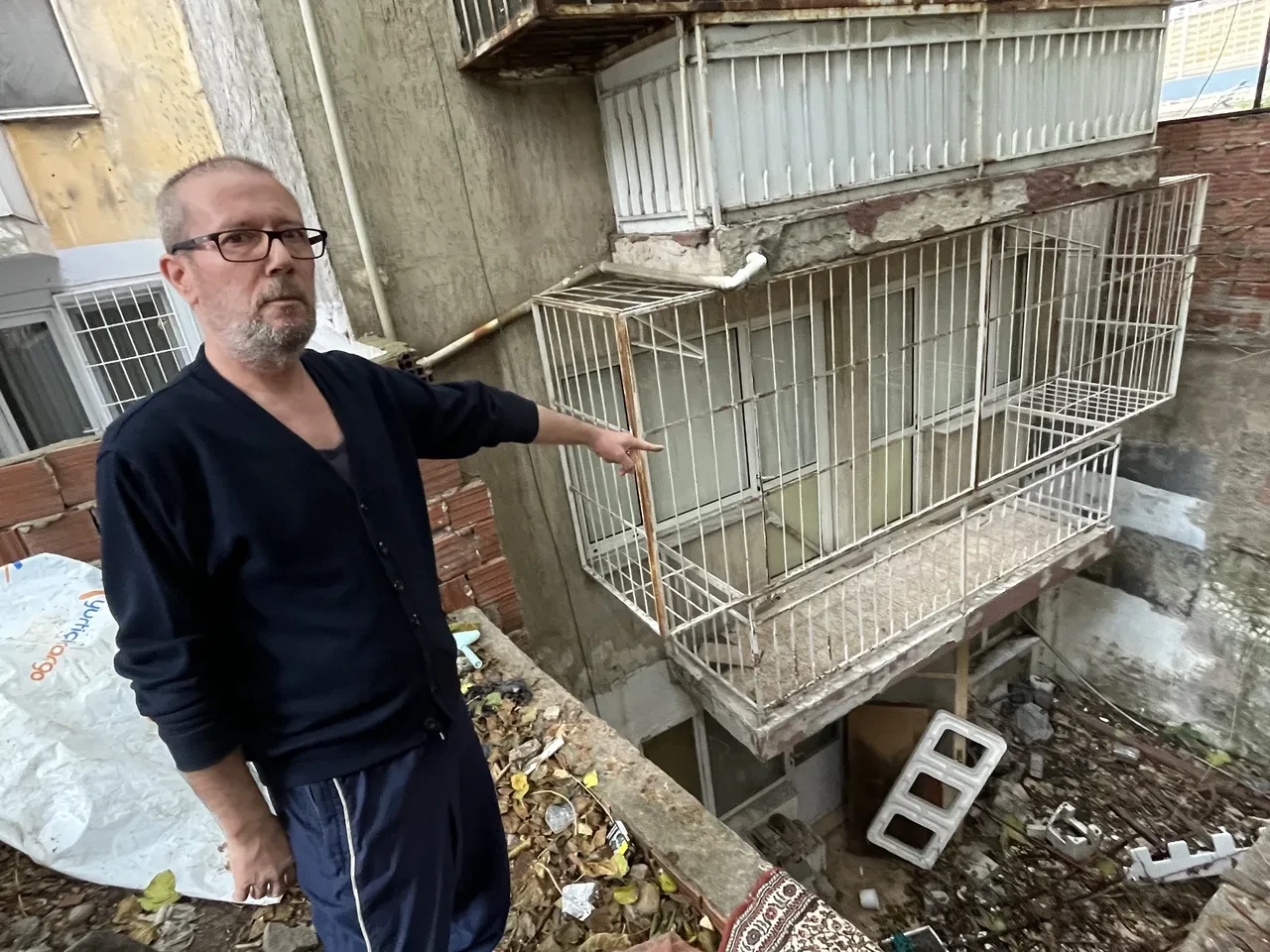 Bu apartmana kimse giremiyor! Polis bile adım attığı an çıktı: Vatandaşlar isyan etti 