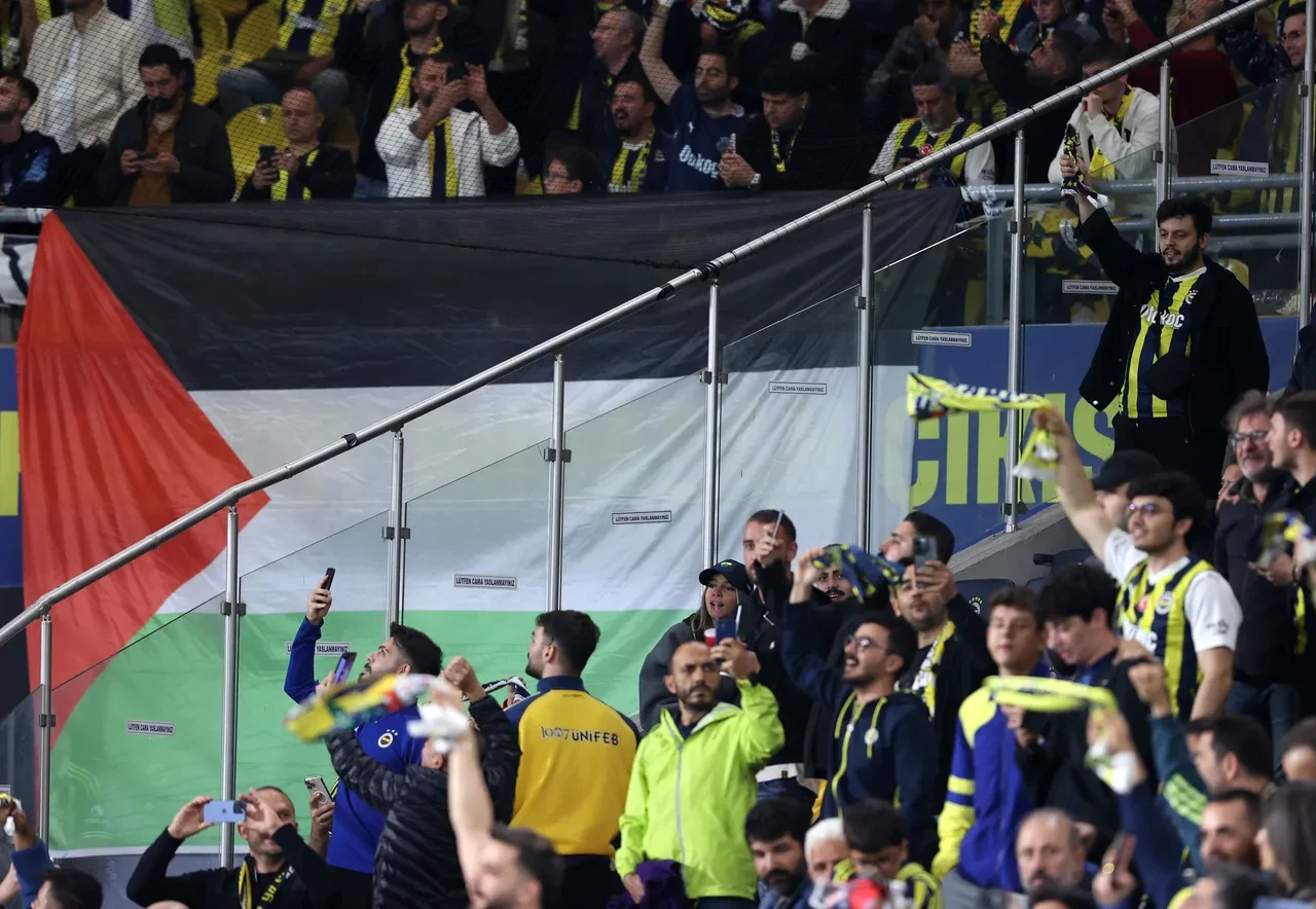 Fenerbahçe'den Avrupa gecesi: Nice’ı 2-1’lik skorla devirdi!