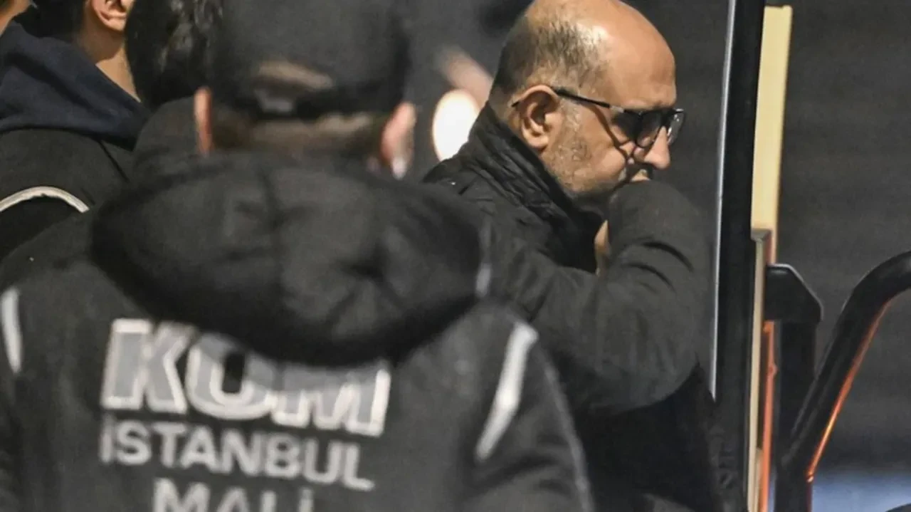 CHP'li belediyelere yolsuzluk soruşturmasında kilit isim Aziz İhsan Aktaş'ın tüm şirketlerine kayyum kararı