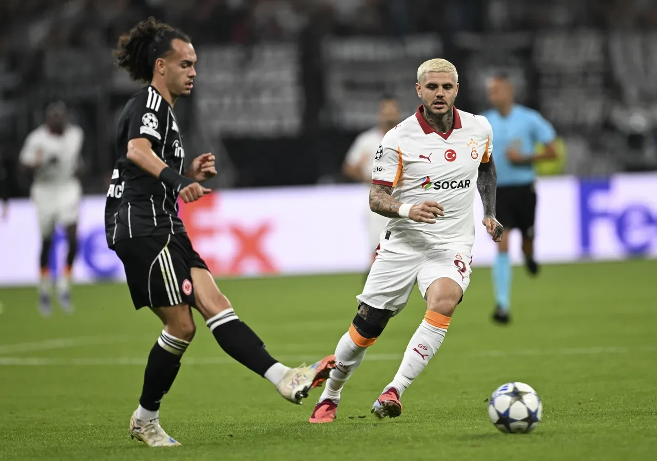 Galatasaray-Beşiktaş derbilerinde tansiyon yüksek! Kırmızı kartlar havada uçuşuyor