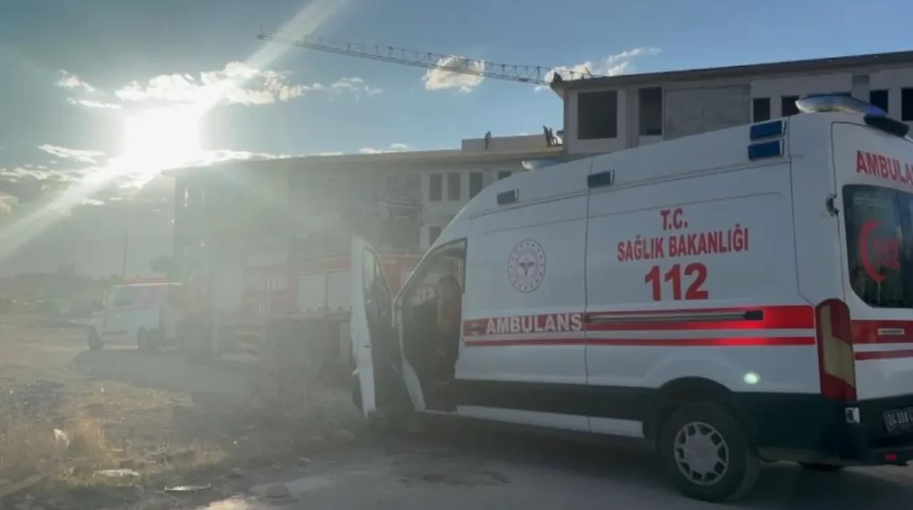 İki haftada 3'üncü oldu! İşçilerin çatılı eylemi Türkiye'ye yayıldı