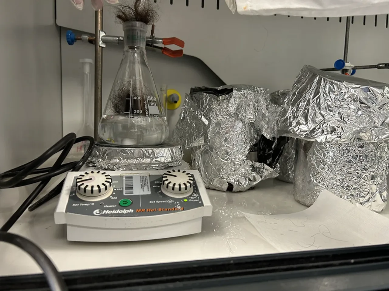 Saç toplamak için kapı kapı kuaför gezdi! Türk kimyagerden tıpta çığır açacak buluş