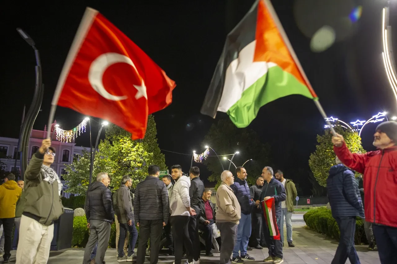 Türkiye Sumud Filosu için ayakta: İsrail saldırısı yurt genelinde protesto edildi