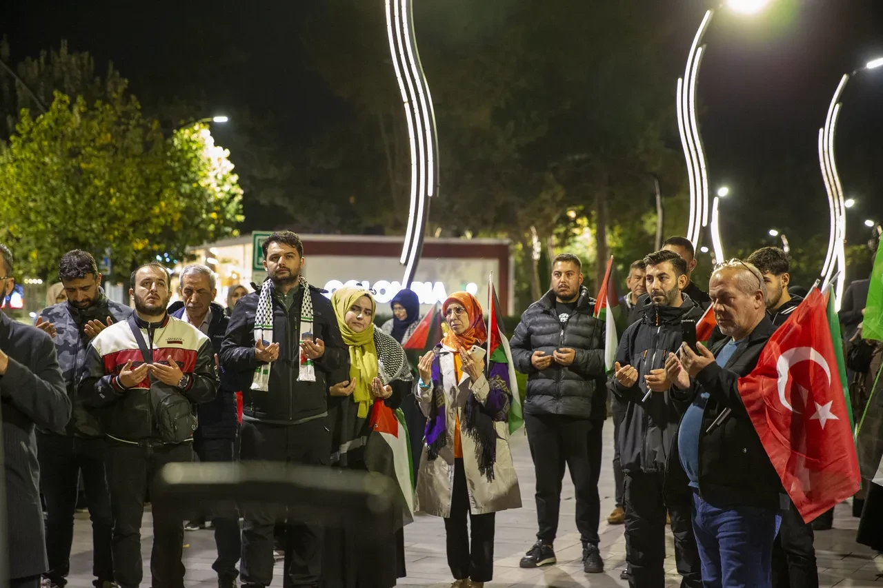 Türkiye Sumud Filosu için ayakta: İsrail saldırısı yurt genelinde protesto edildi