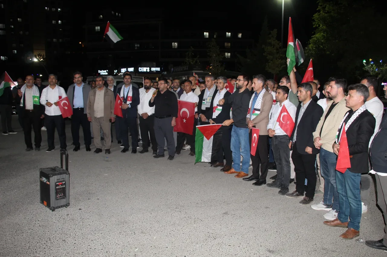 Türkiye Sumud Filosu için ayakta: İsrail saldırısı yurt genelinde protesto edildi