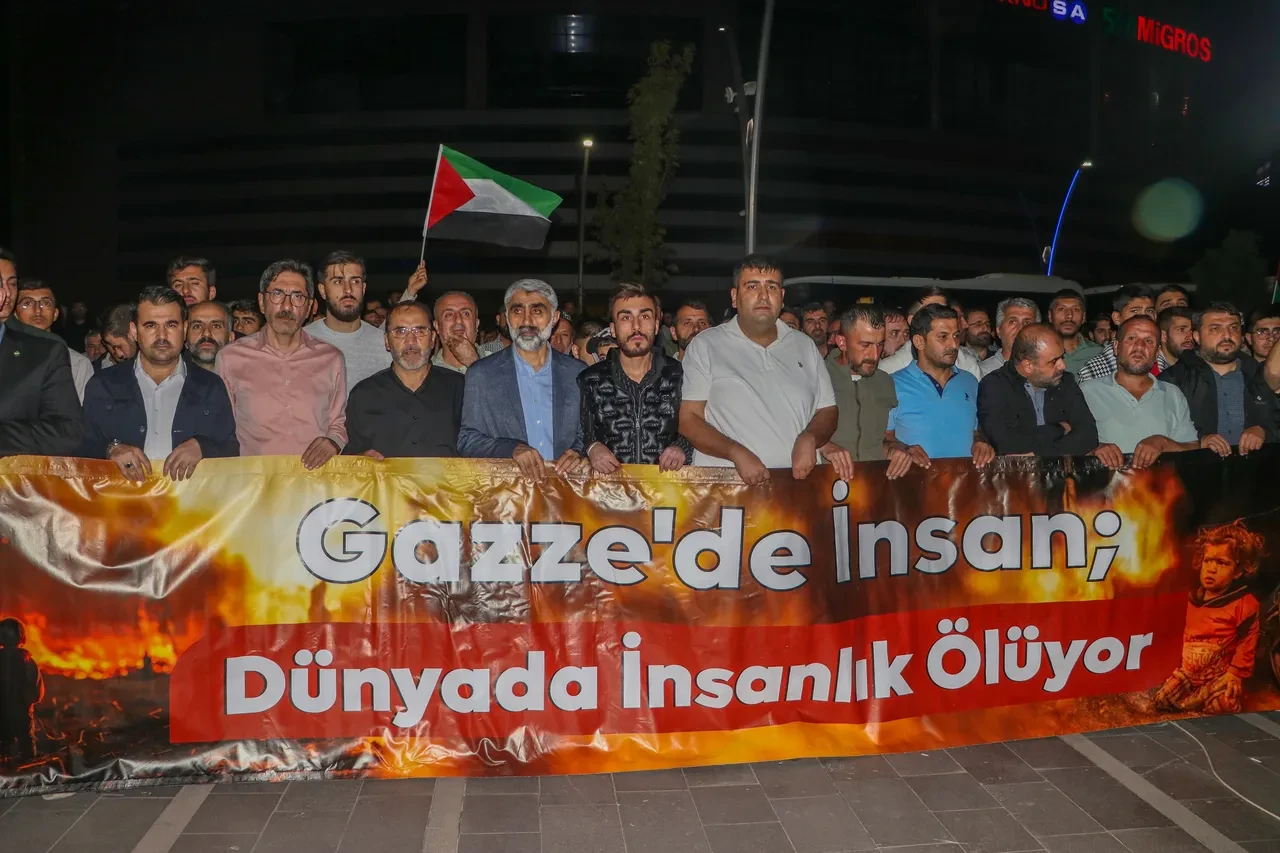 Türkiye Sumud Filosu için ayakta: İsrail saldırısı yurt genelinde protesto edildi