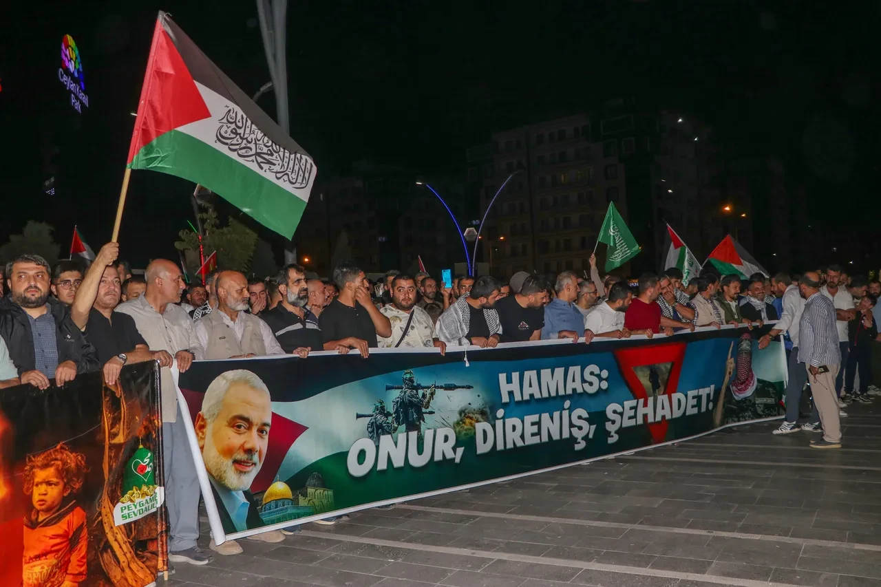 Türkiye Sumud Filosu için ayakta: İsrail saldırısı yurt genelinde protesto edildi