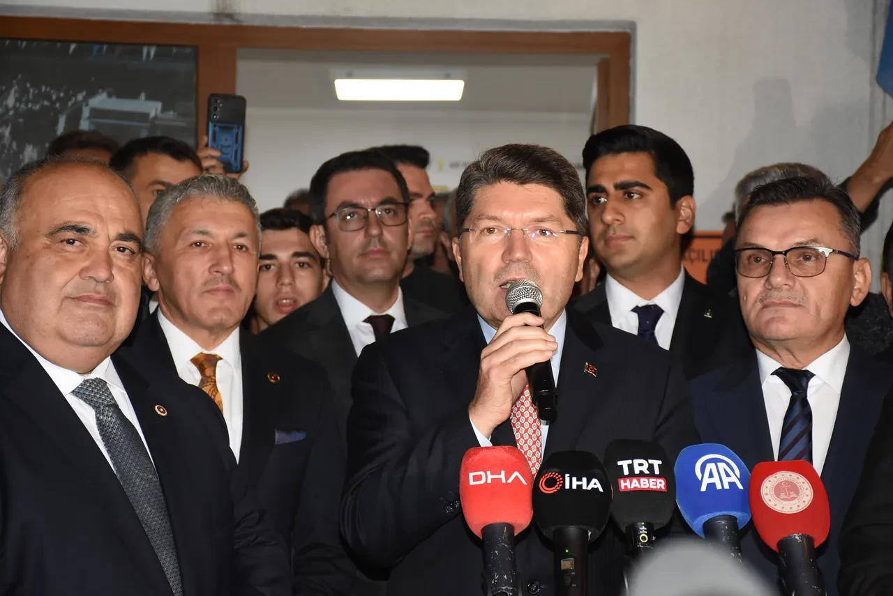Ali Mahir Başarır'ın Erdoğan'a yönelik sözleri Bakan Tunç'u harekete geçirdi: CHP'nin neden iktidar olamadığını açıkladı
