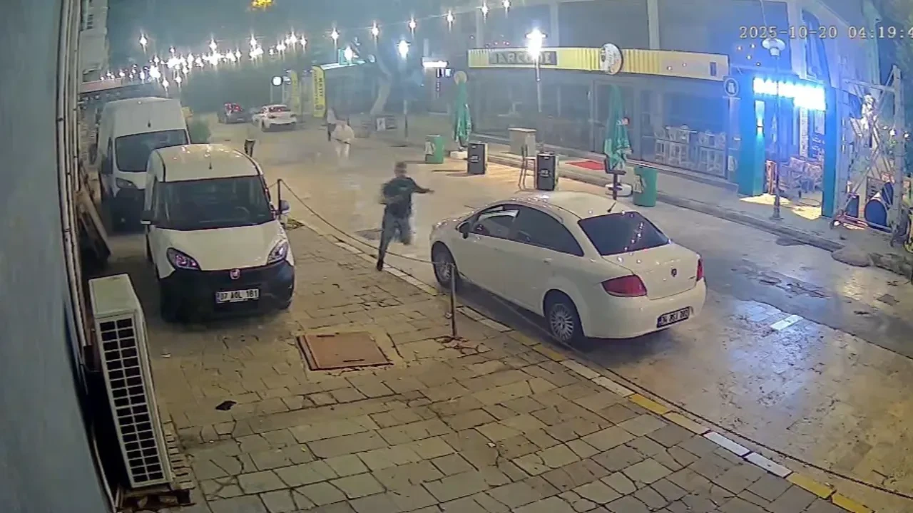 Antalya'da vahşi cinayet! Korku dolu anlar kamerada 