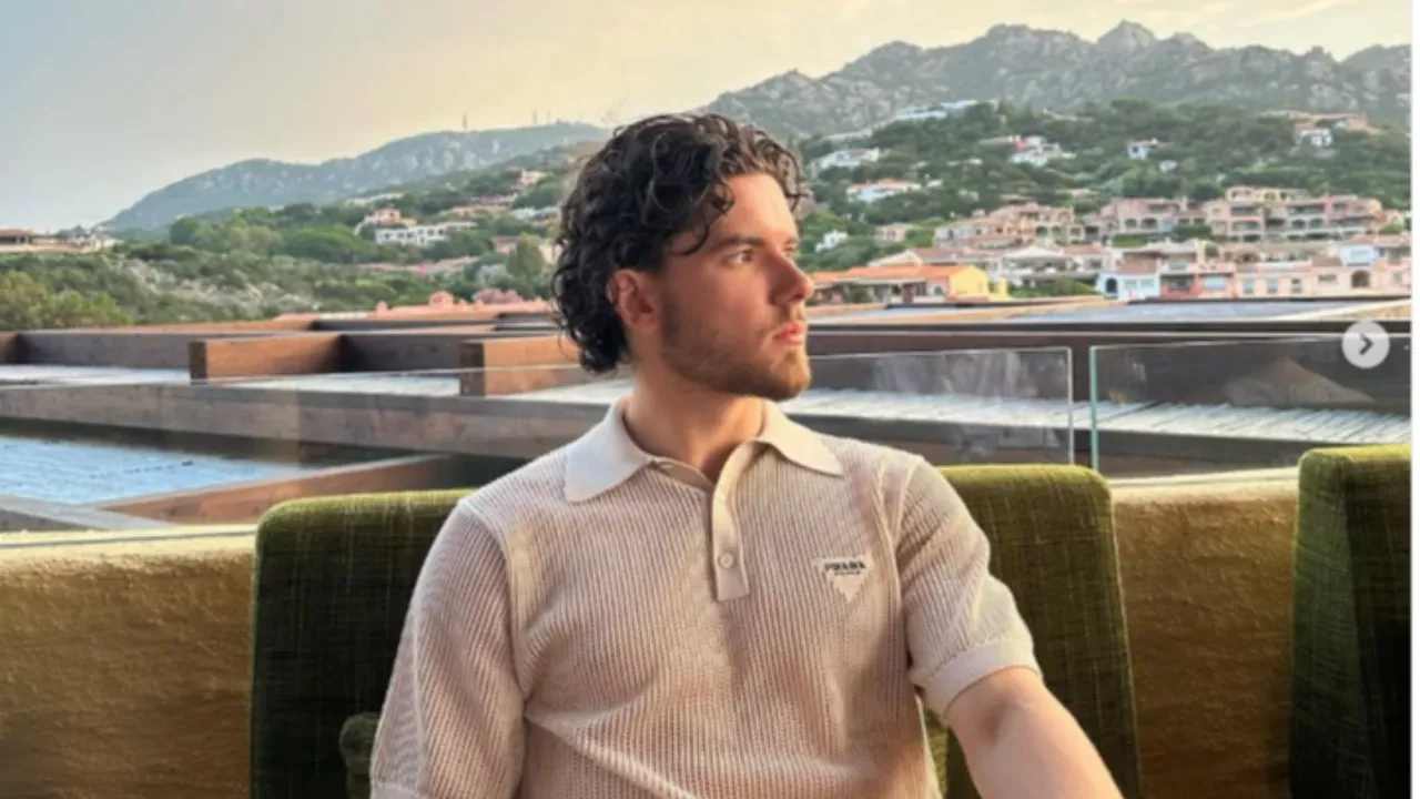 İlk kez baba olan Ferdi Kadıoğlu'nun kızıyla pozuna beğeni yağdı 