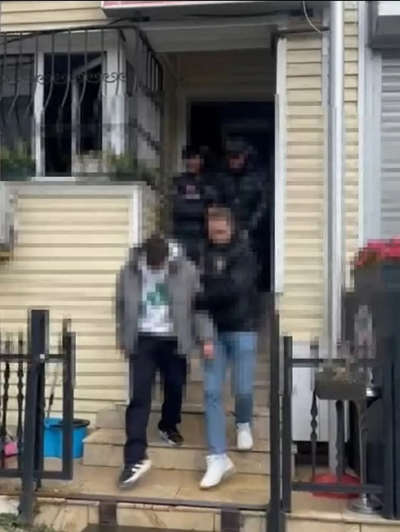 İstanbul'da kız vermeyiz tartışması kanlı bitti: Kasap dükkanına silahlı saldırı!