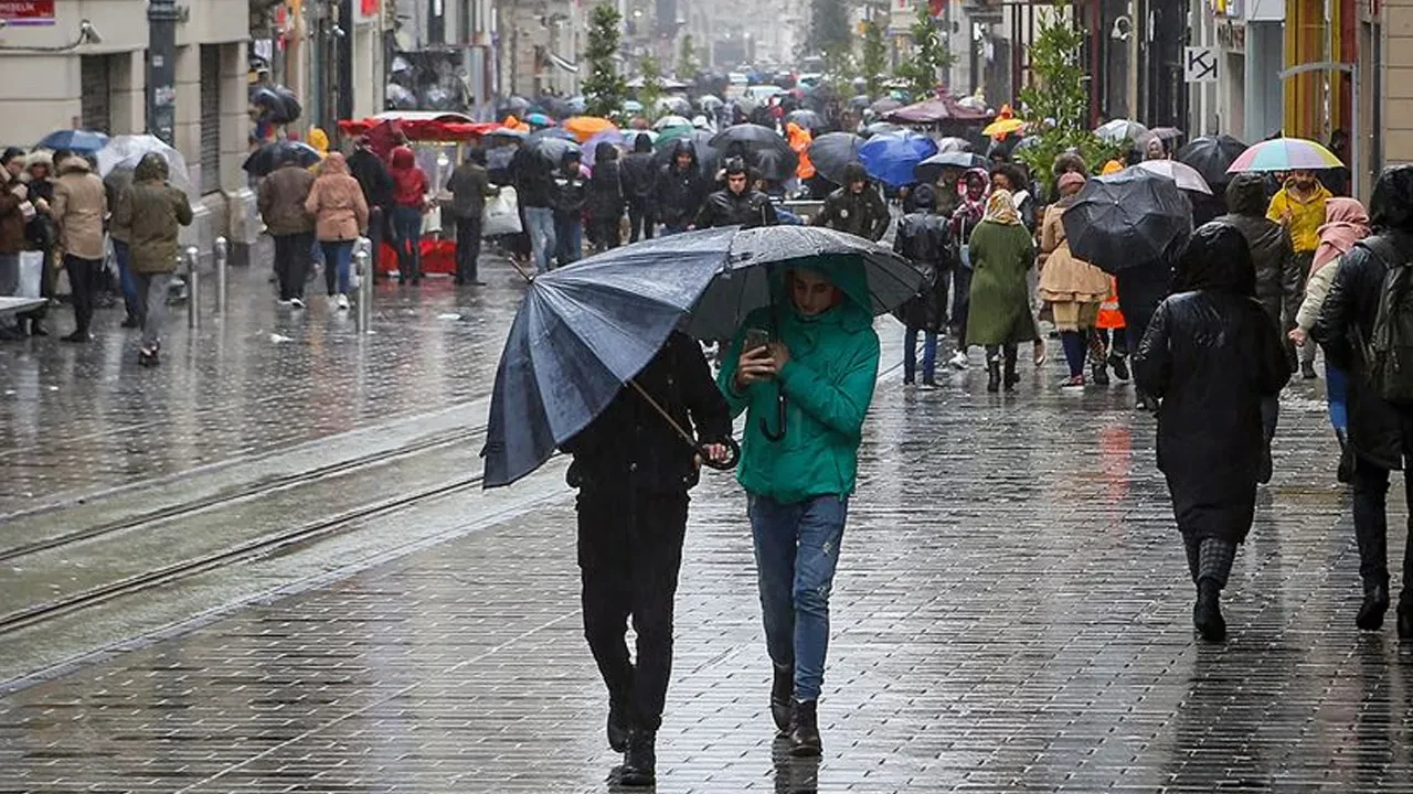 İstanbullular dikkat... Hafta sonu için şimdiden plan yapın! AKOM açıkladı: Yağış beklenmiyor