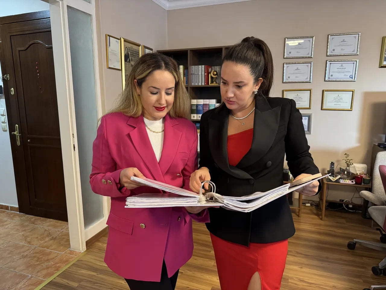 Kediye nafaka tartışma konusu oldu: Merak edilen konuya avukat açıklık getirdi