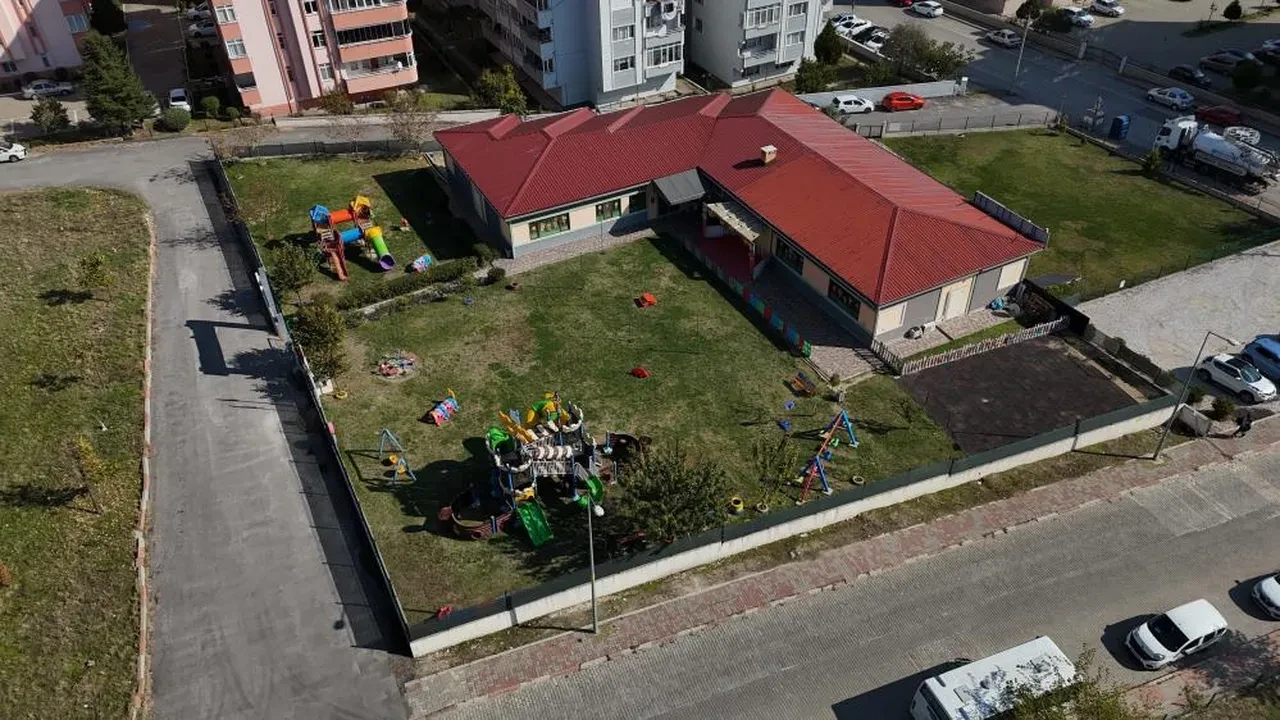 Kreşte akılalmaz olay! Öğretmen 3 yaşındaki kızı ısırdı savunası pes dedirtti!